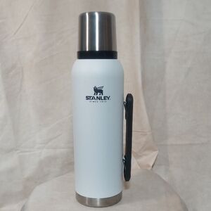 Stanley Adventure To-Go 1L Vacuum Bottle Thermos Polar White Insulated